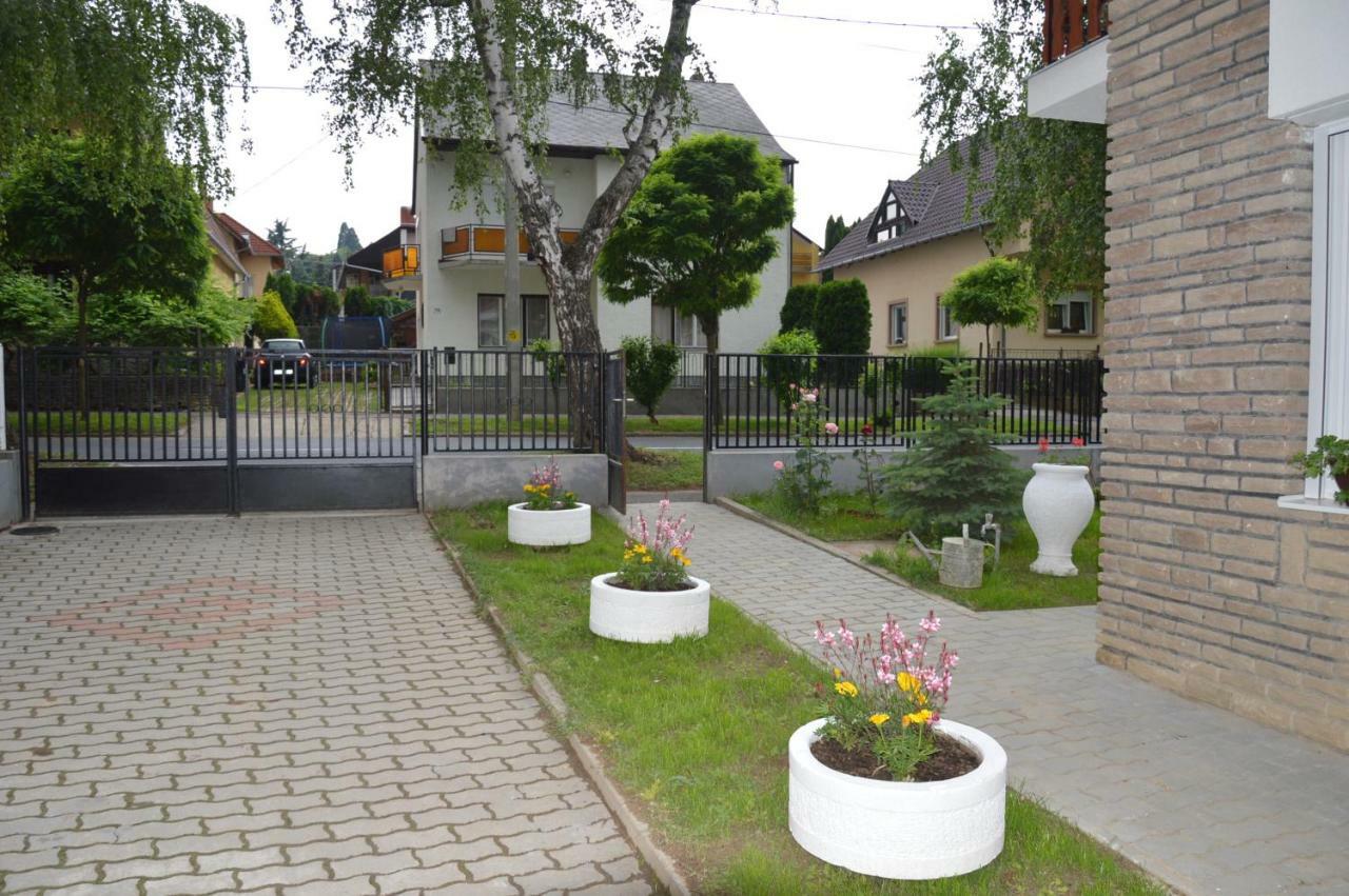Varga Apartman Hévíz Exterior foto